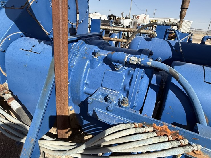 gardner-denver-pa8y-10k-wp-triplex-wel-service-pump-p/b-caterpillar-3408dita-mtd-on-1998-atoka-3-axl-image-9