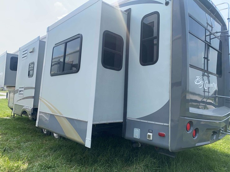 2011-heartland-big-country-3595re-image-4