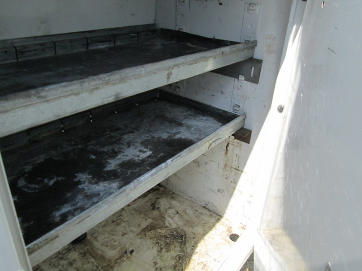 2017-chevrolet-3500hd-image-19