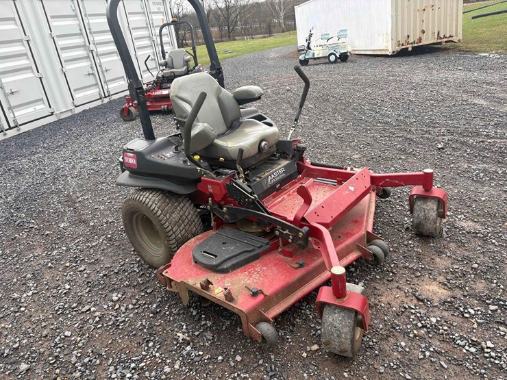 toro-6000-series-master-zero-turn-mower-image-3