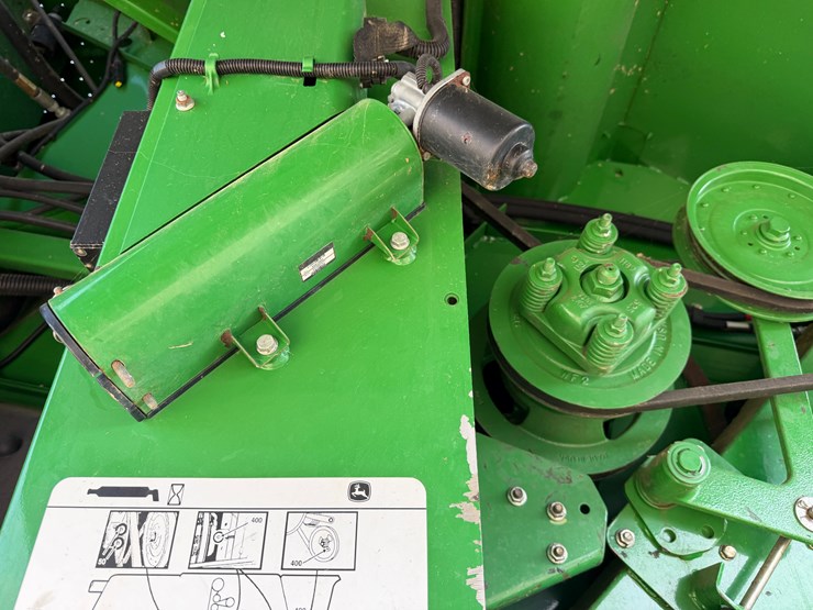 2014-john-deere-s670-image-106