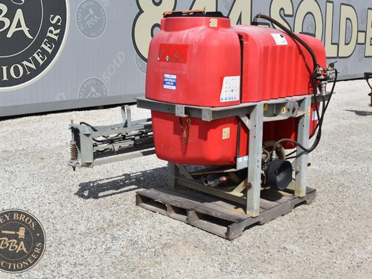 3pt-sprayer-200-gallon-42649-image-2