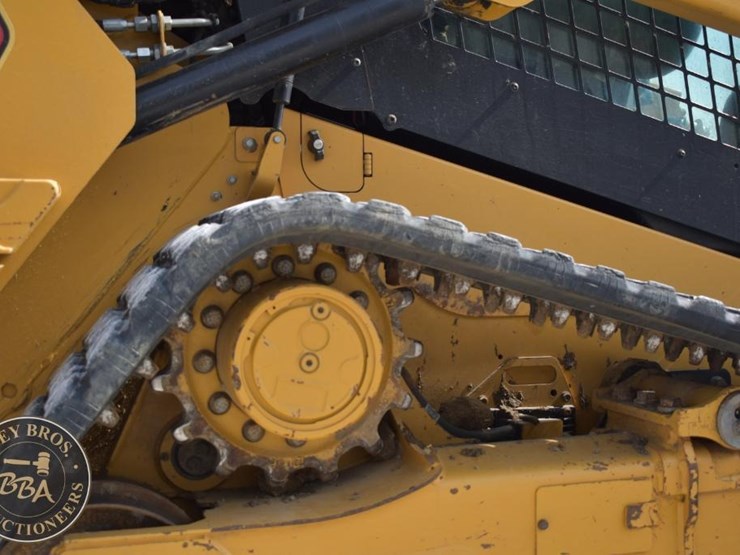 2022-caterpillar-259d3-image-37