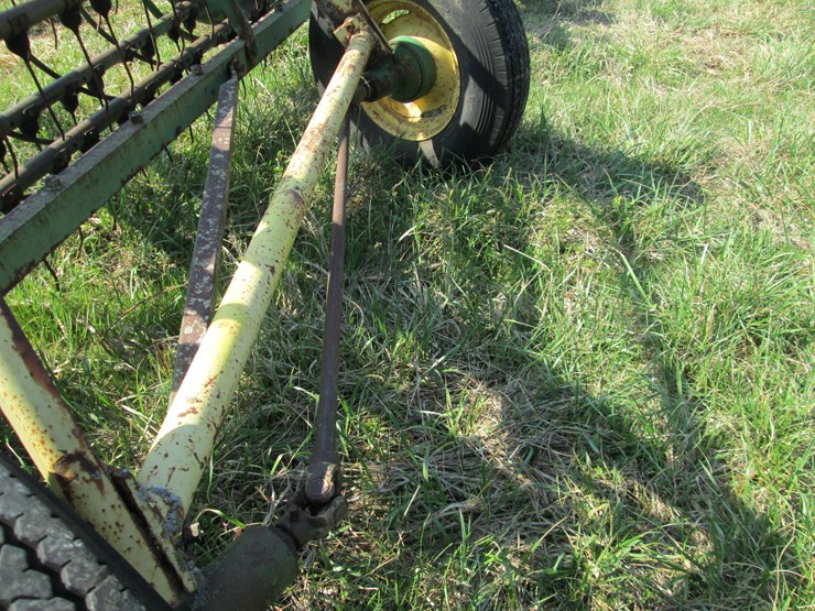 john-deere-10-image-8