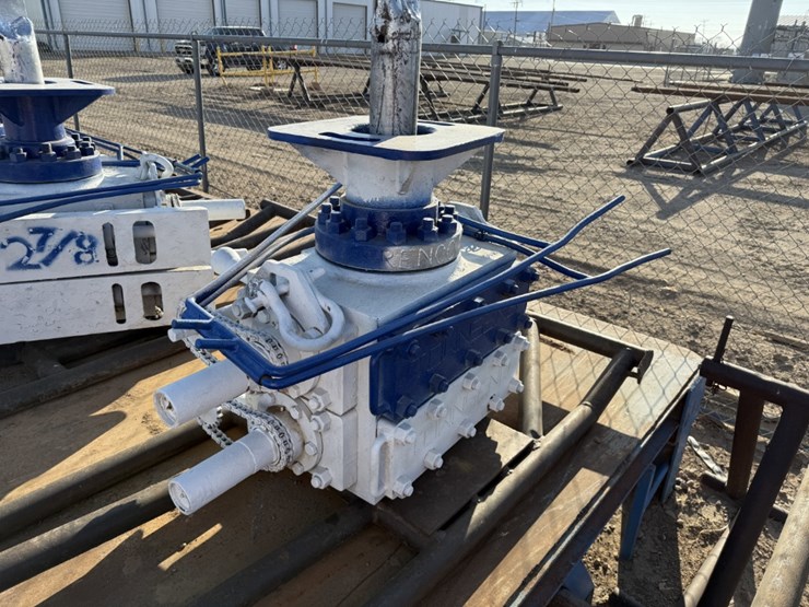 7-1/16-townsend-3m-2-7/8-dbl-manual-blowout-preventer,-charted-image-1