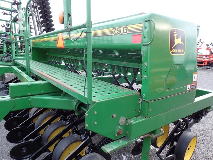 john-deere-750-image-7