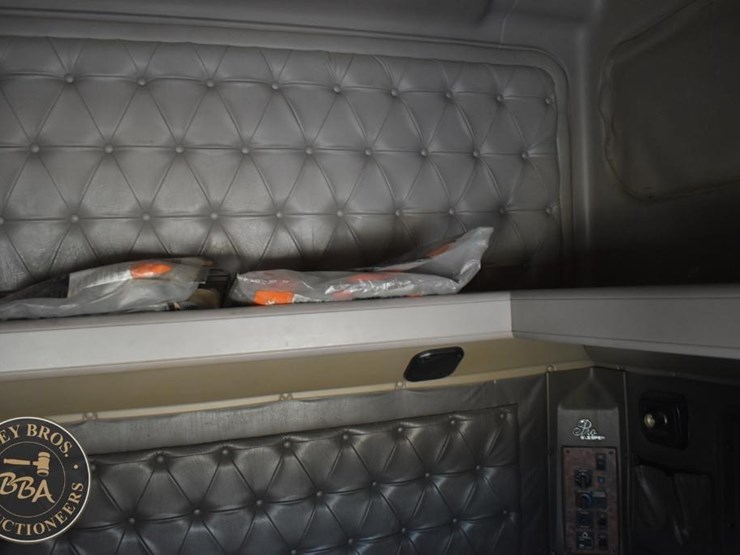 1998-international-9300-image-54