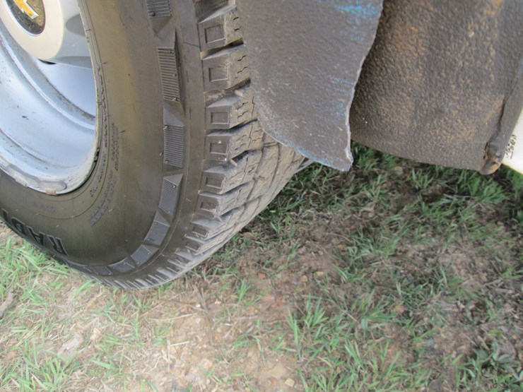 2017-chevrolet-3500hd-image-5