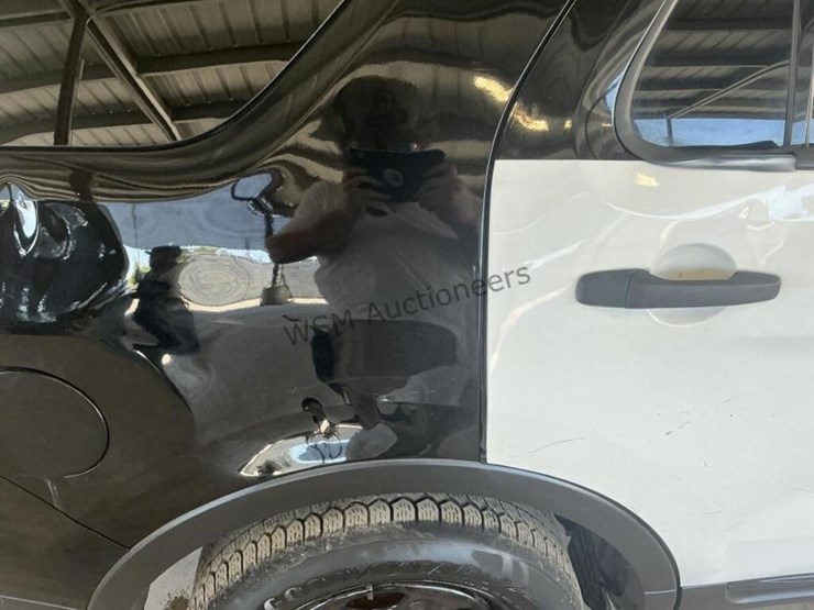 2014-ford-explorer-image-9