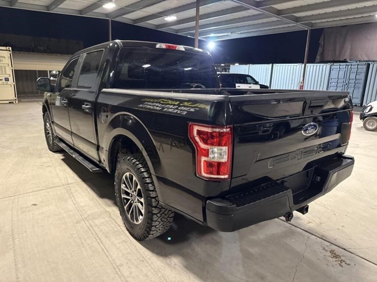 2020-ford-f150-image-8