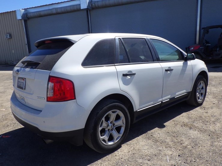 2013-ford-edge-image-3