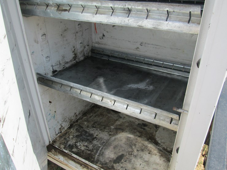 2017-chevrolet-3500hd-image-11