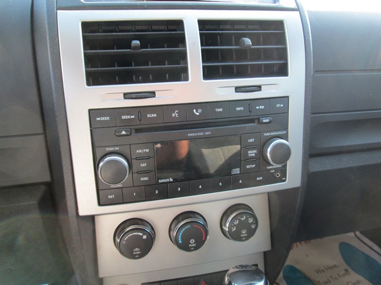 2008-dodge-nitro-image-33