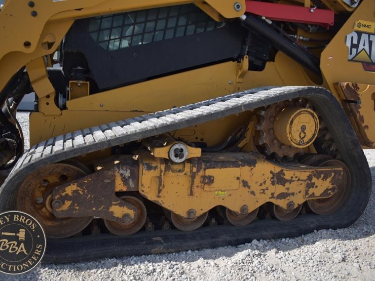 2023-caterpillar-259d3-image-23