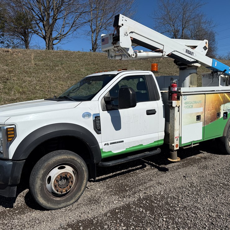 #4 • 2018 FORD F500 BUCKET TRUCK
