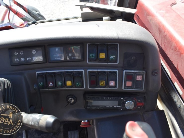 2013-manitou-mlt845-120-image-44