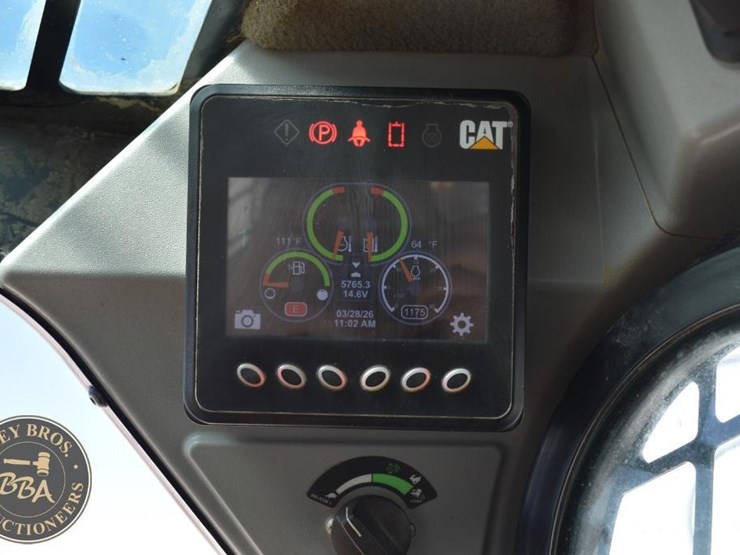 2017-caterpillar-259d-image-54