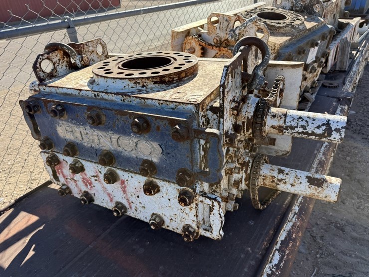 (3)-7-1/16-3k-5k-wp-dbl-manual-blowout-preventers-f/-parts-image-2