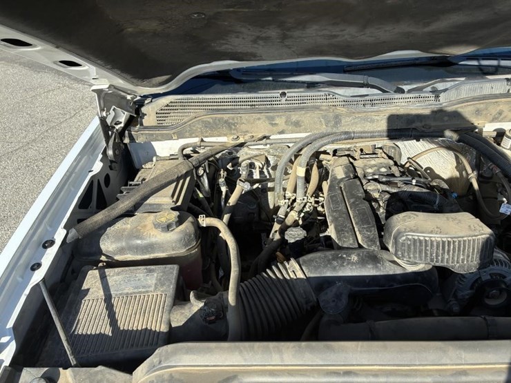 2016-chevrolet-silverado-2500-image-7