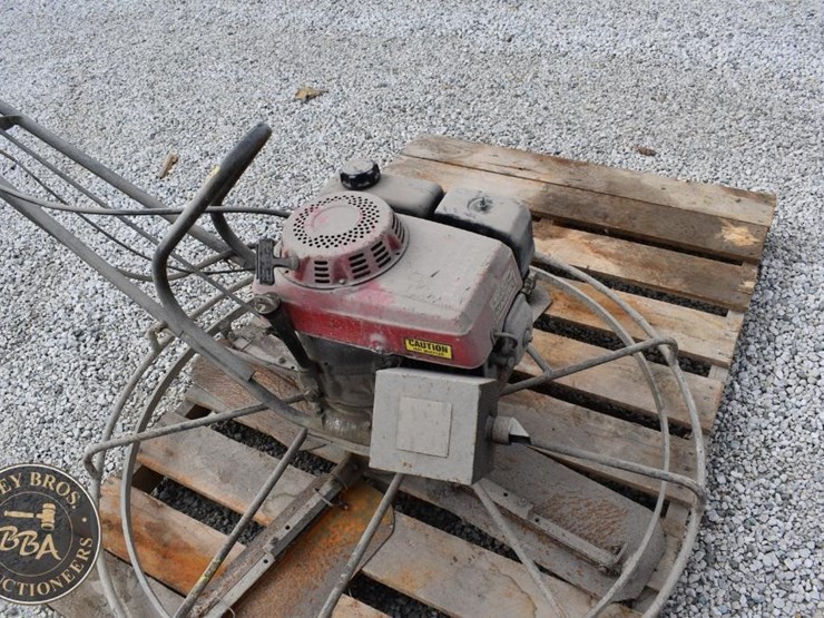 master-48in-walkbehind-trowel-42690-image-17