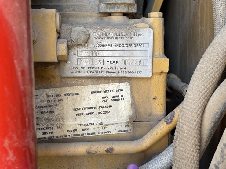 2006-caterpillar-143h-image-67