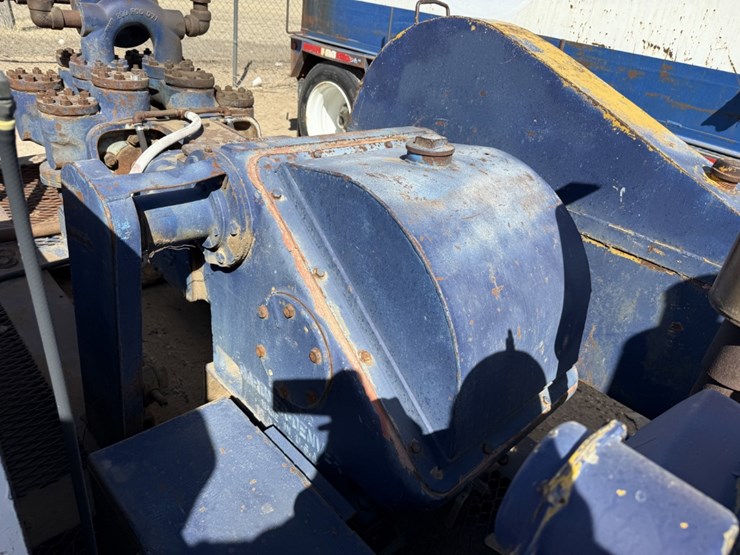 caterpillar-3208-image-13