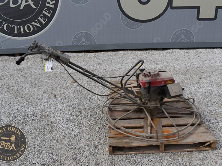 master-48in-walkbehind-trowel-42690-image-4