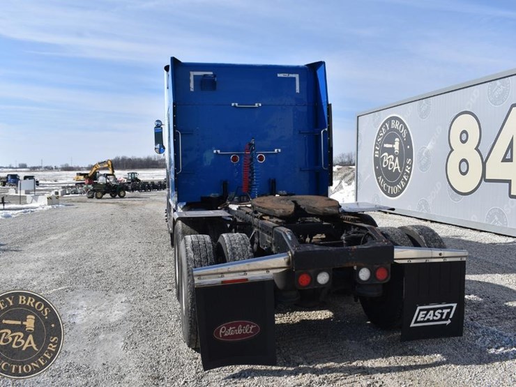 2007-peterbilt-379-image-8