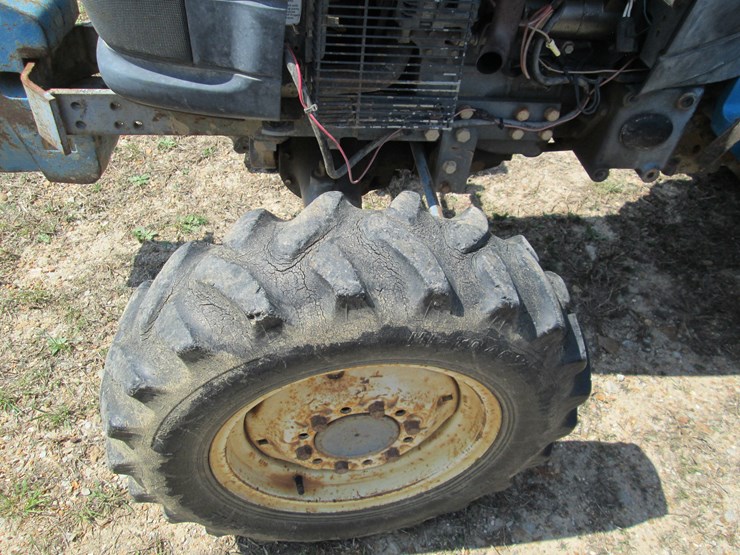 new-holland-1725-image-14