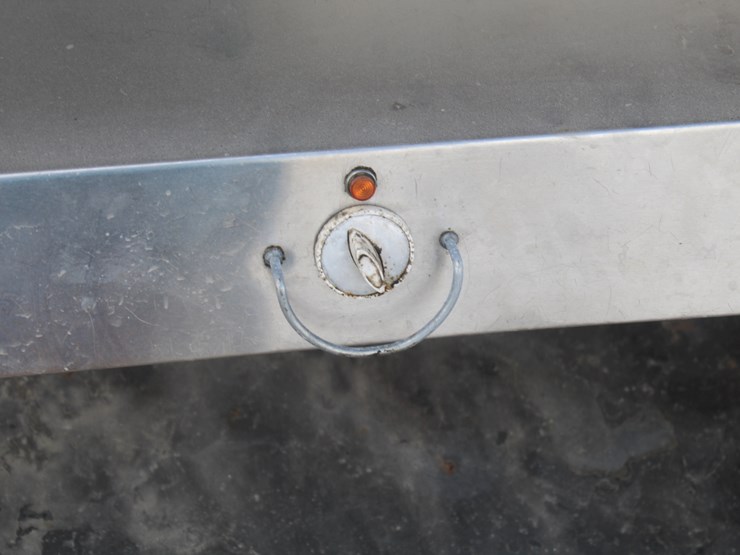 #8095-•-hot-water-warmer-table-image-5