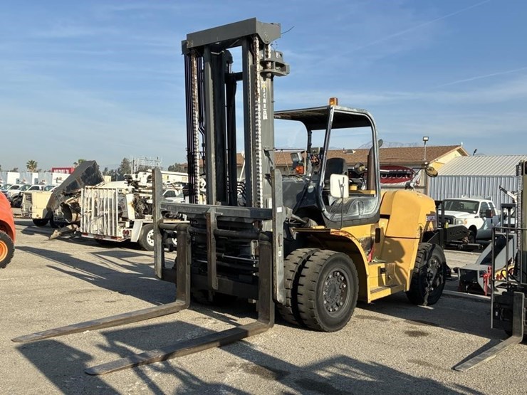 caterpillar-p26500-image-1