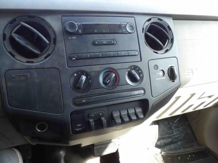 2008-ford-f250-image-16