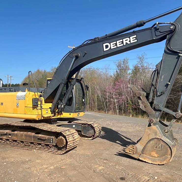 2015 DEERE 210G LC