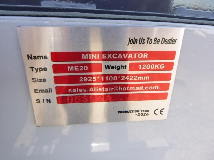 me20-hydraulic-excavator-image-30