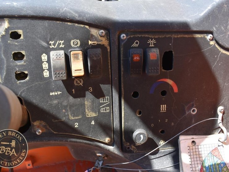 2014-jlg-g12-55a-image-54