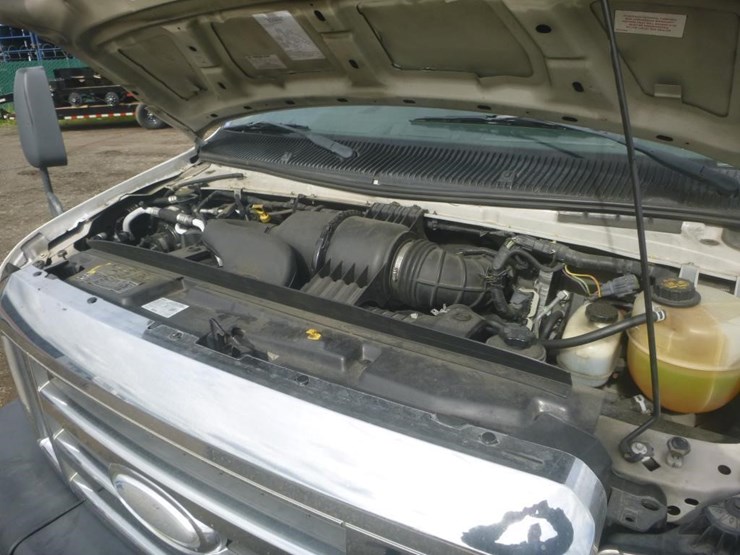 2014-ford-e450-image-12