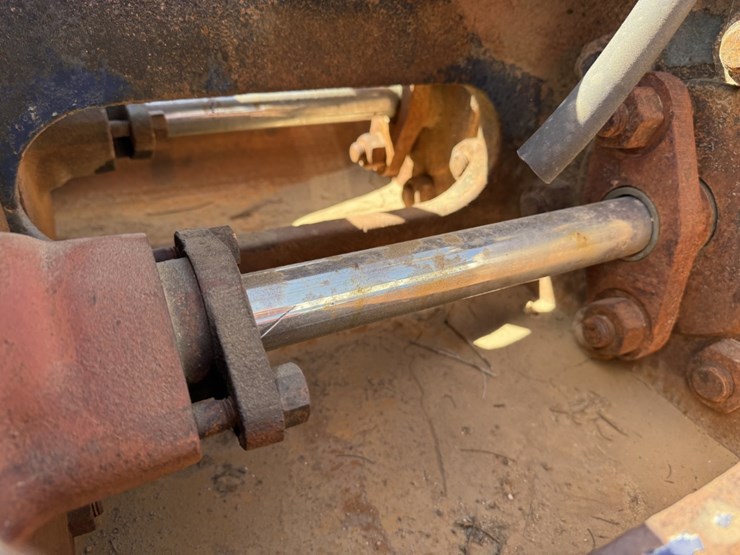 caterpillar-3208-image-6