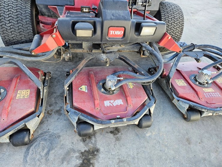 toro-groundsmaster-4000d-image-10