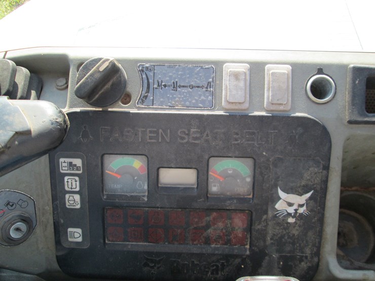 2013-bobcat-e42-image-43
