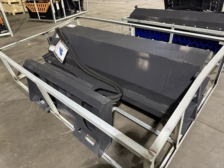 2026-arteer-assb-72w-angle-broom-image-4