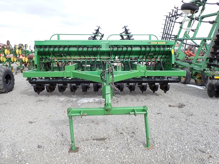 john-deere-750-image-2