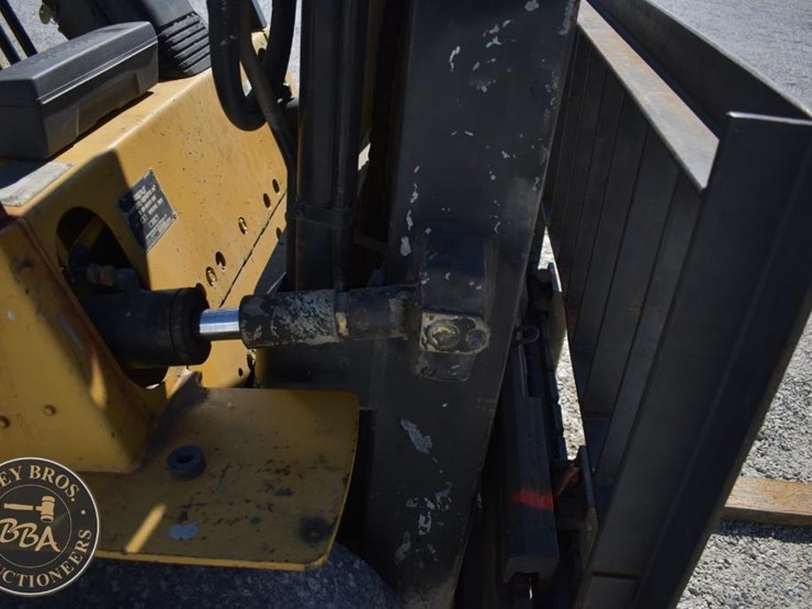 1995-caterpillar-dp40-image-22