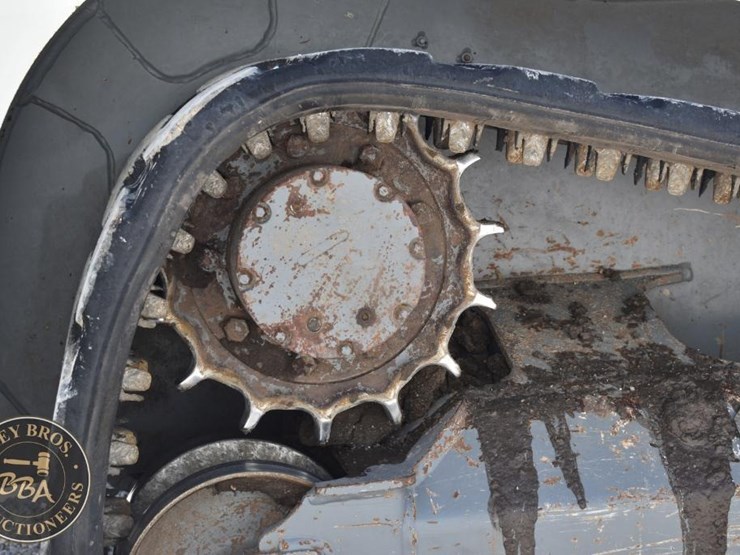 2020-takeuchi-tl8r2-image-37