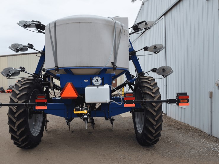 blu-jet-unverferth-4015-liquid-applicator-image-11