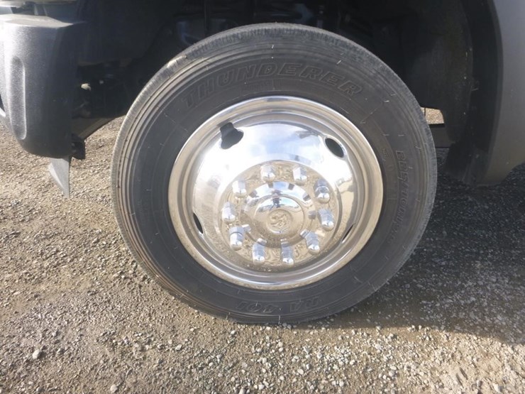 2011-ford-f450-image-19