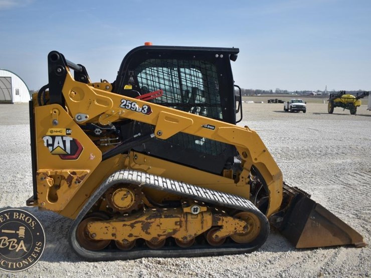 2023-caterpillar-259d3-image-10