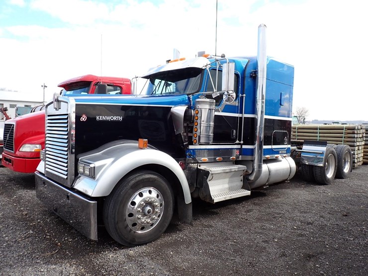 2006-kenworth-w900l-image-1