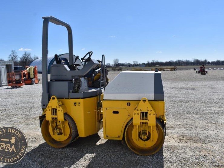 2010-benford-2010sd-image-27