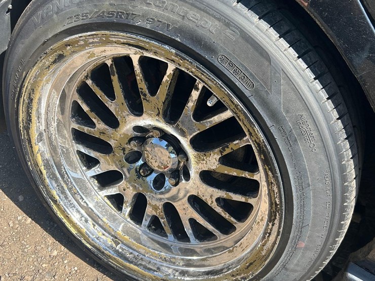 2004-subaru-impreza-awd-sedan-image-11