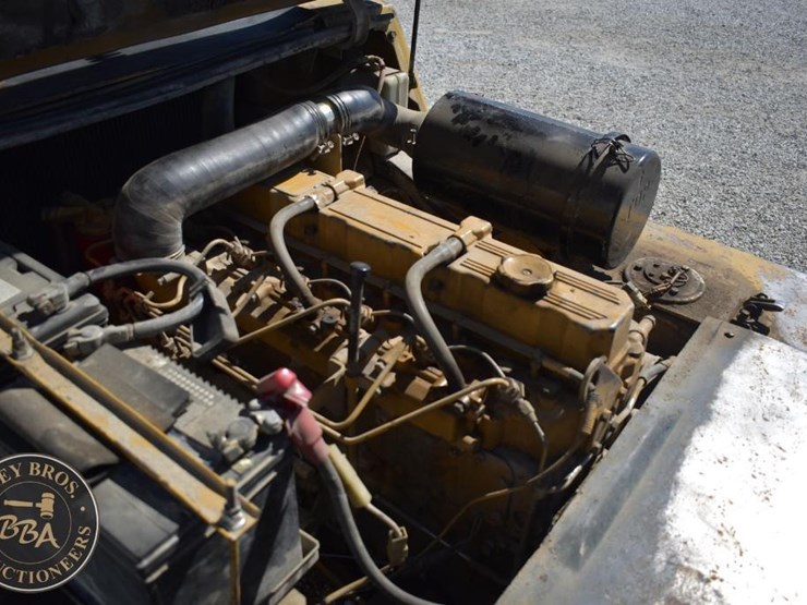 1995-caterpillar-dp40-image-31